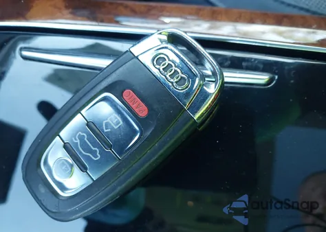 2013 Audi A8 L 3.0T z USA, uszkodzony, nr VIN WAURGAFD5DN000519